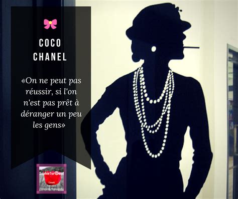 citation coco chanel chapeau|Coco Chanel phrases.